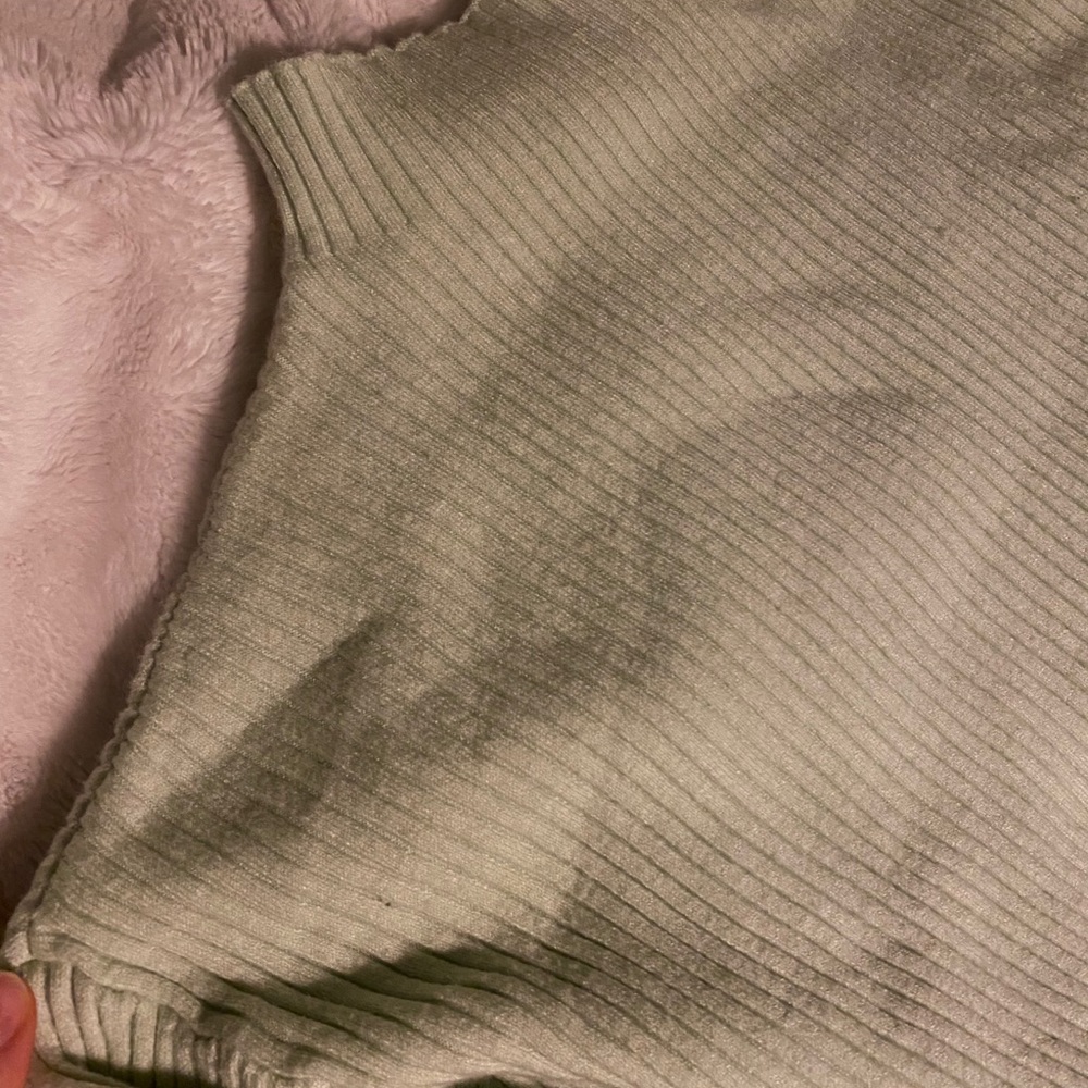 Sweater - Picture 2 of 2